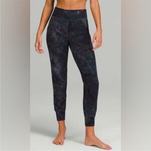 Lululemon Align Joggers (8) Like New